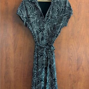 Sonoma Black and White Leaf Pattern Dress